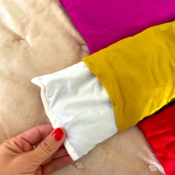 Lavender Silk Eye Pillow for yoga and meditation - Picture 2 of 4